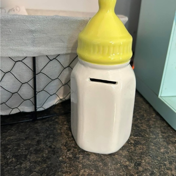 2/25$ Little bank 1987’’ Vintage Care bear - Picture 3 of 3